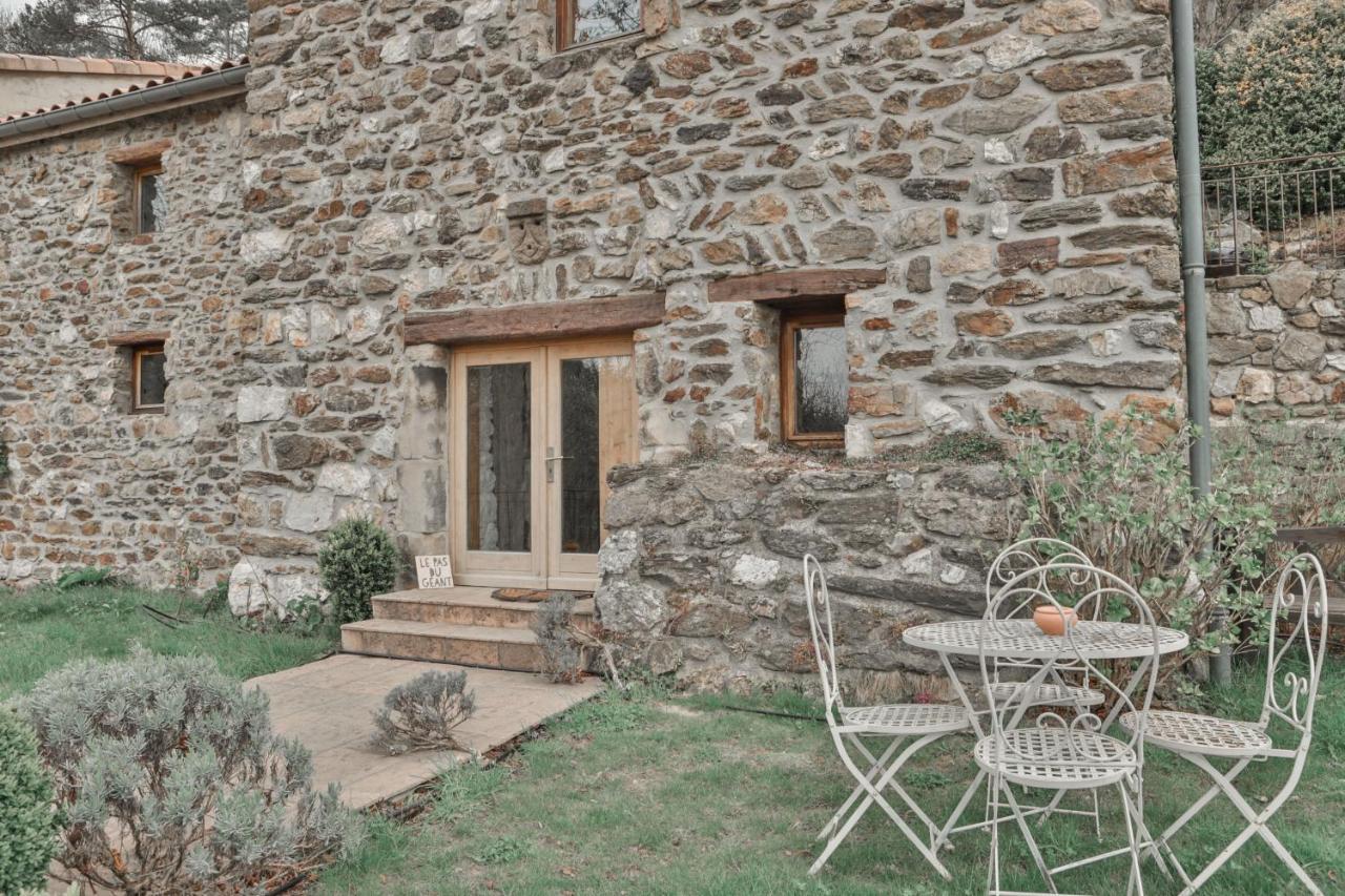 Maison d'hôtes Le Hameau de la Mûre Saint-Laurent-du-Pape Exterior foto