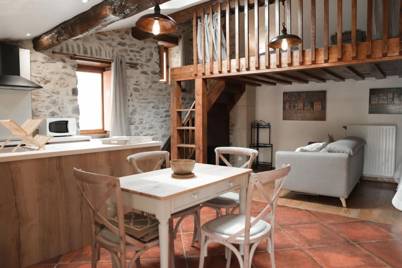 Maison d'hôtes Le Hameau de la Mûre Saint-Laurent-du-Pape Exterior foto
