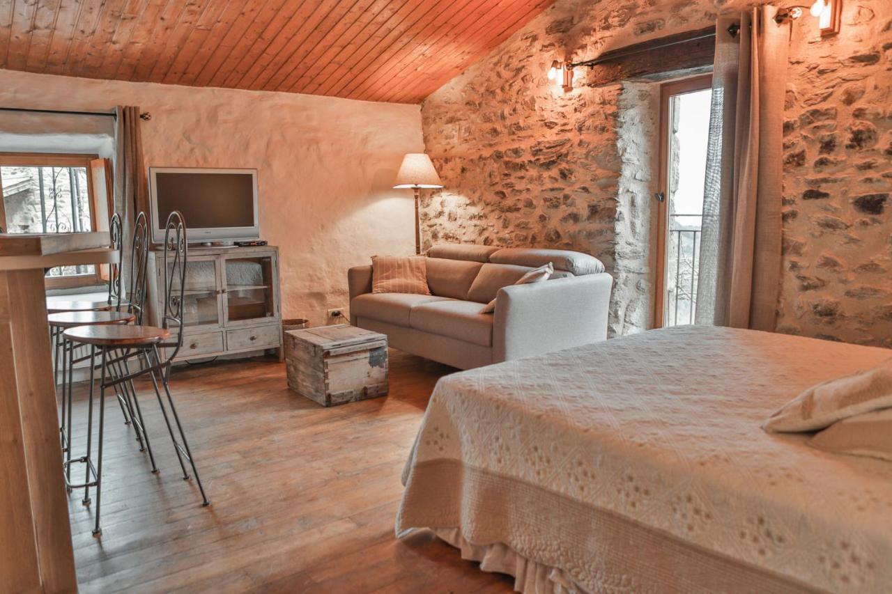 Maison d'hôtes Le Hameau de la Mûre Saint-Laurent-du-Pape Exterior foto