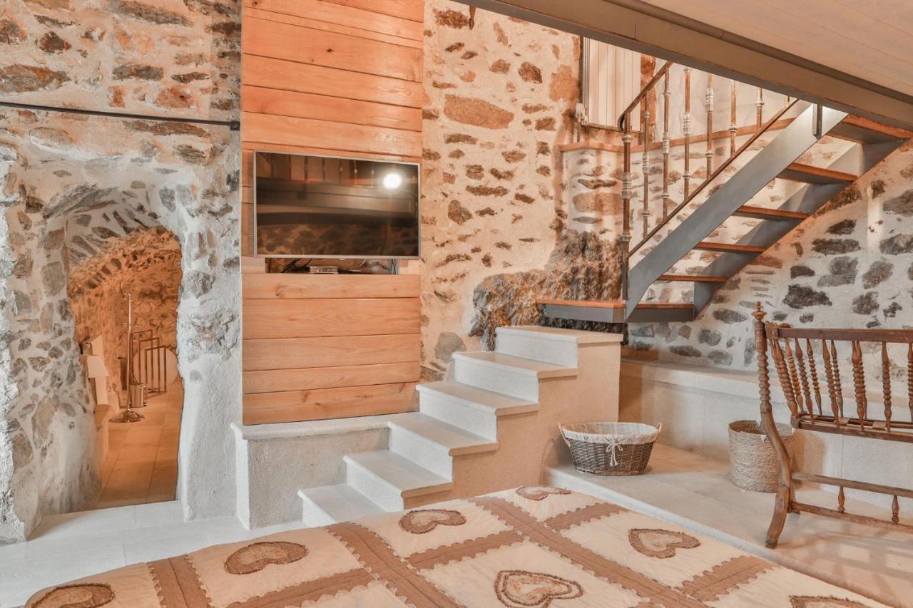 Maison d'hôtes Le Hameau de la Mûre Saint-Laurent-du-Pape Exterior foto